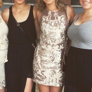 STUNNING NORDSTROM DRESS "Needle & Thread"